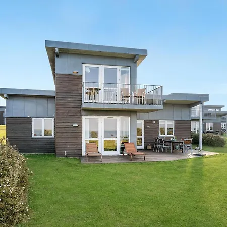 Awesome In With House Sea View